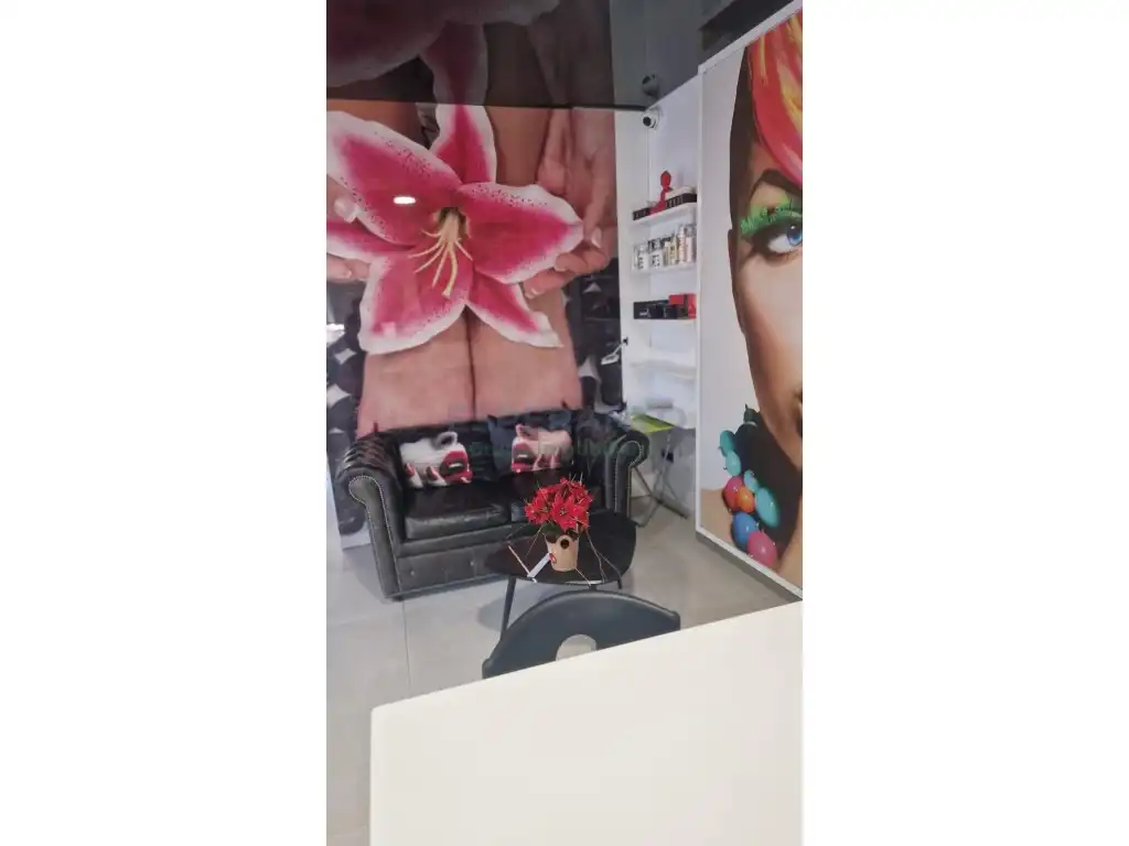 Local comercial en alquiler en Calle Fuente Nueva, imagen 2