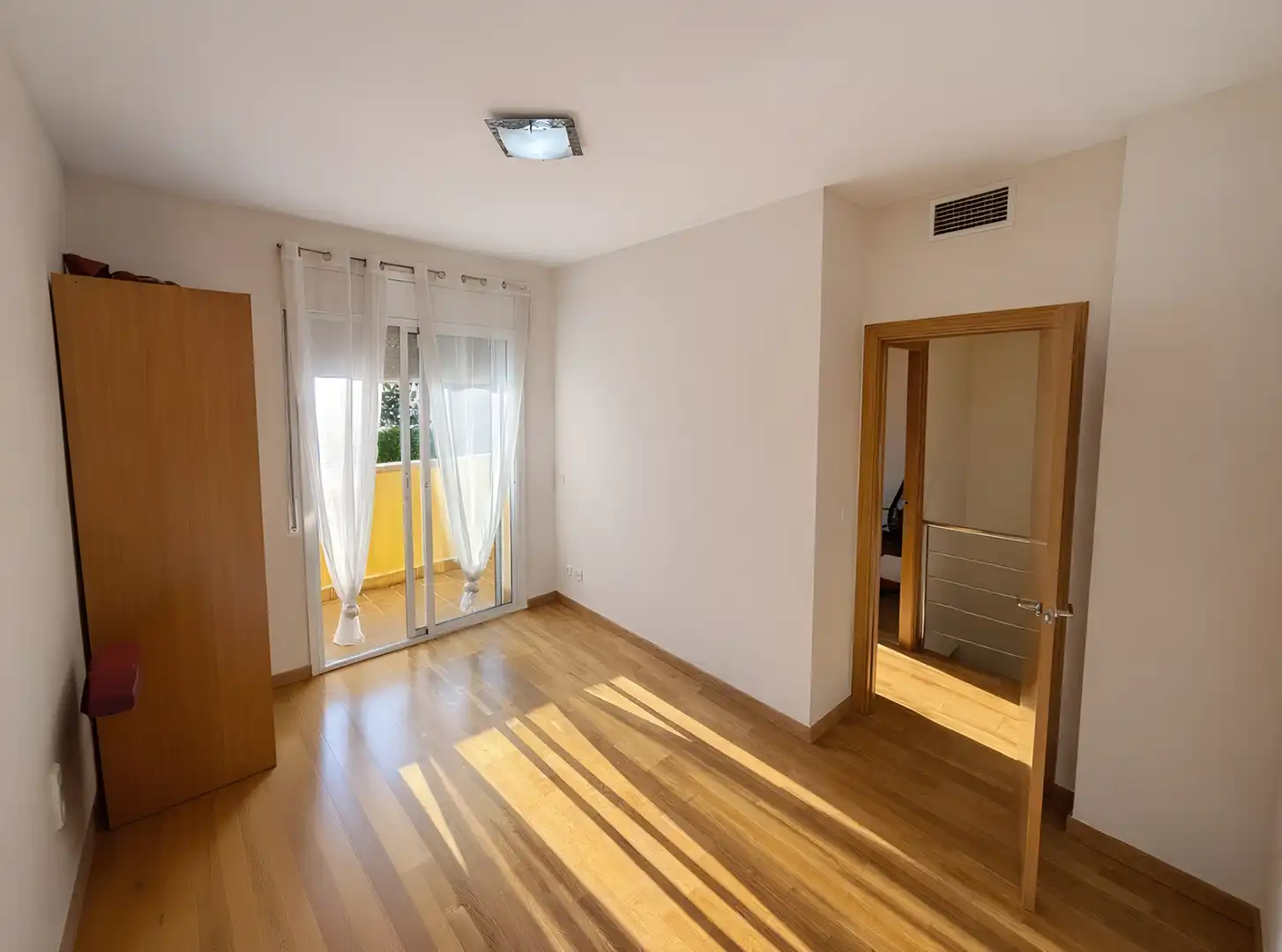 Casa aparellada amb terrassa en venda a Passatge Mare de Déu de Queralt, imagen 36