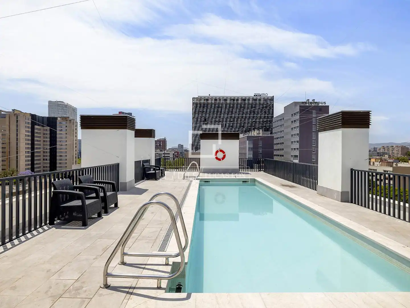 Schwimmbecken von Wohnung zur Miete in Sant Adrià de Besòs mit Klimaanlage, Heizung und Terrasse