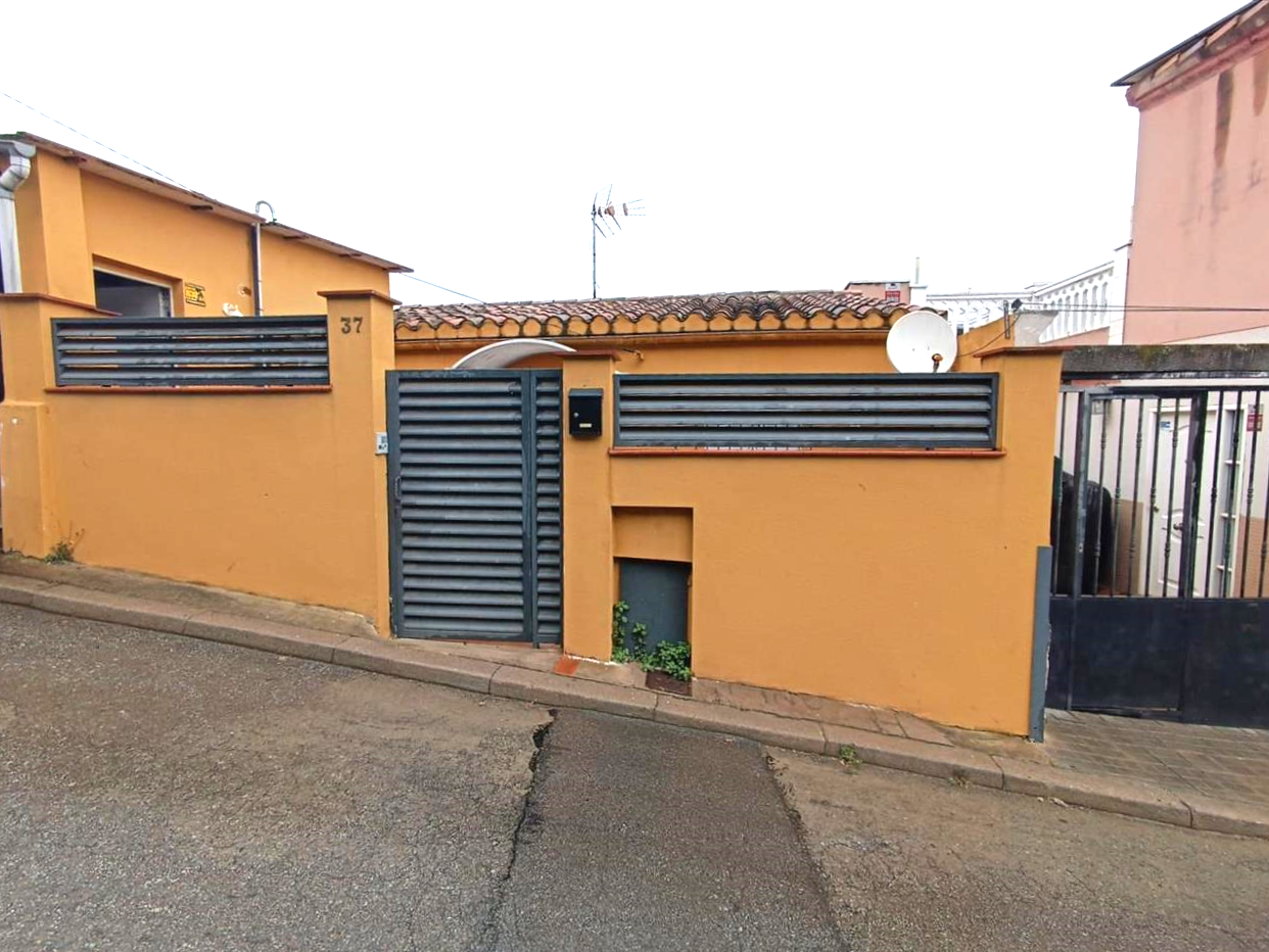 Exterior view of House or chalet for sale in  Barcelona Capital  with Terrace