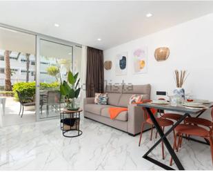 Living room of Flat to rent in Las Palmas de Gran Canaria  with Air Conditioner, Terrace and Furnished