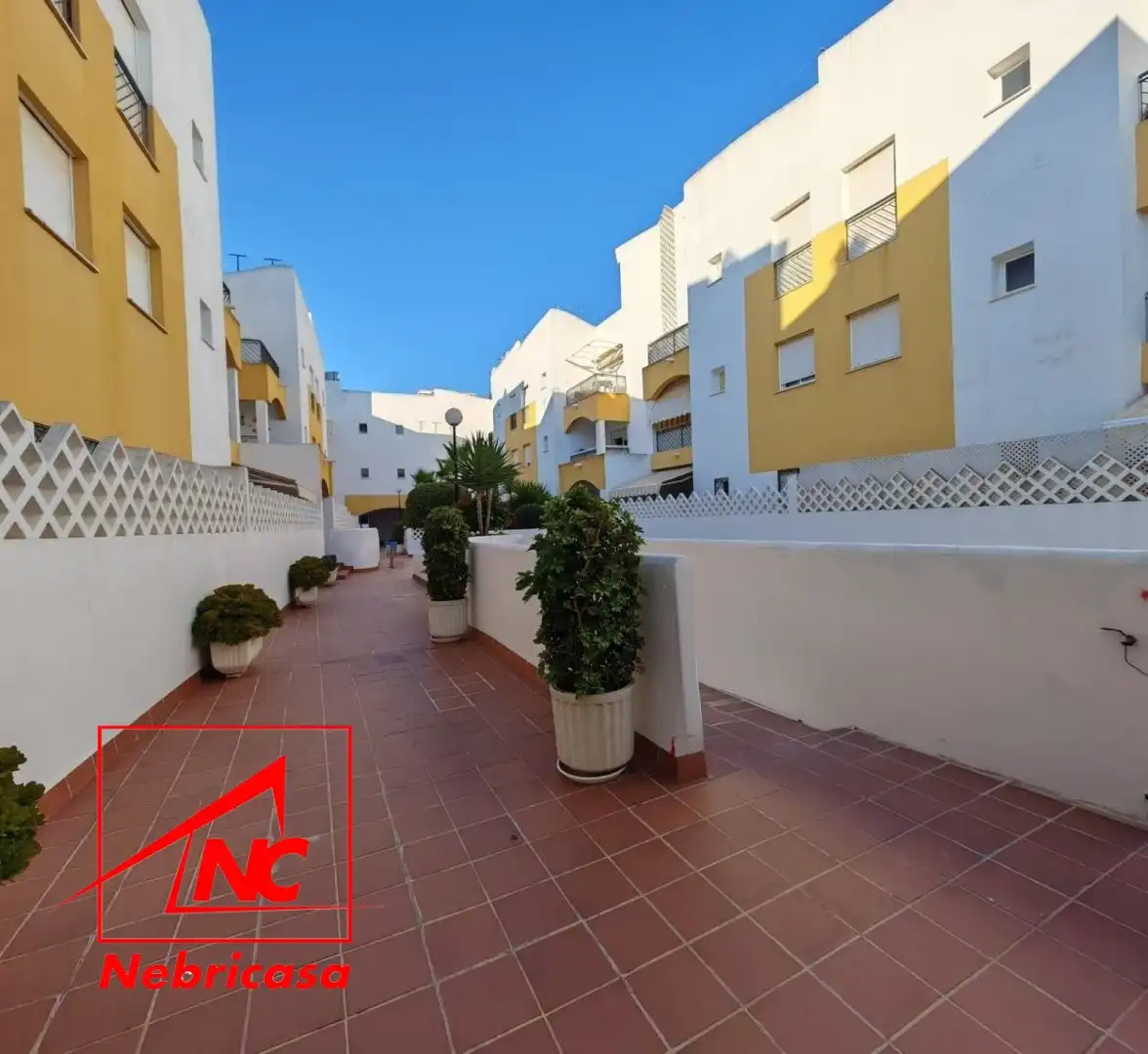 Exterior view of Flat for sale in Rota  with Air Conditioner, Terrace and Storage room