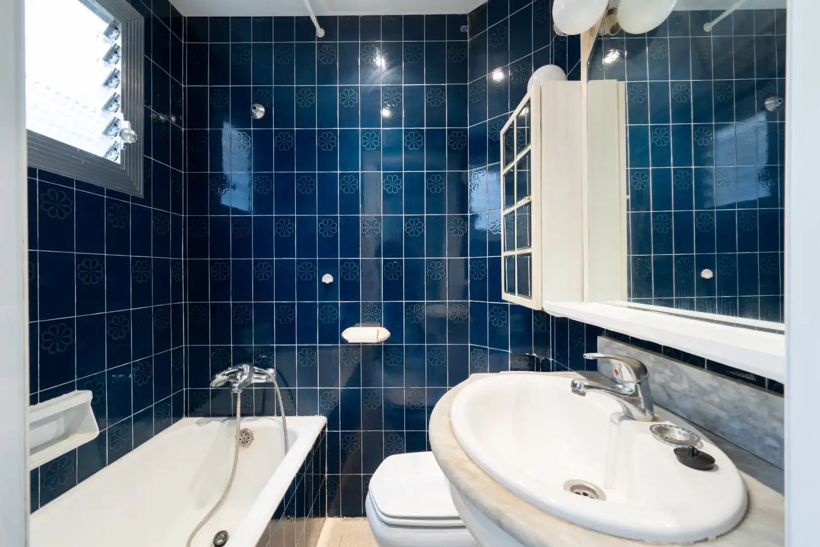 Baño de Piso en venta en L'Hospitalet de Llobregat con Aire acondicionado y Horno