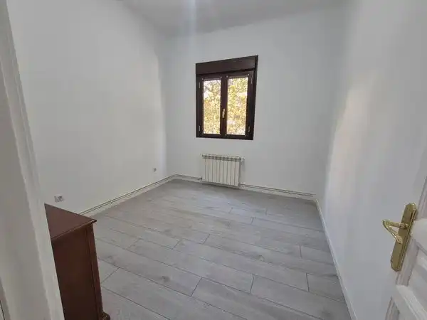 Schlafzimmer von Wohnung zur Miete in Madrid mit Klimaanlage, Heizung und Ofen