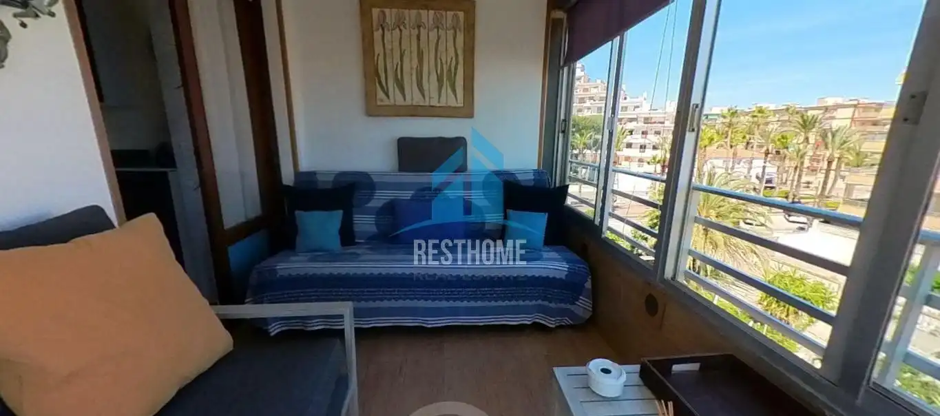 Terraza de Piso en venta en Tavernes de la Valldigna con Amueblado y Balcón