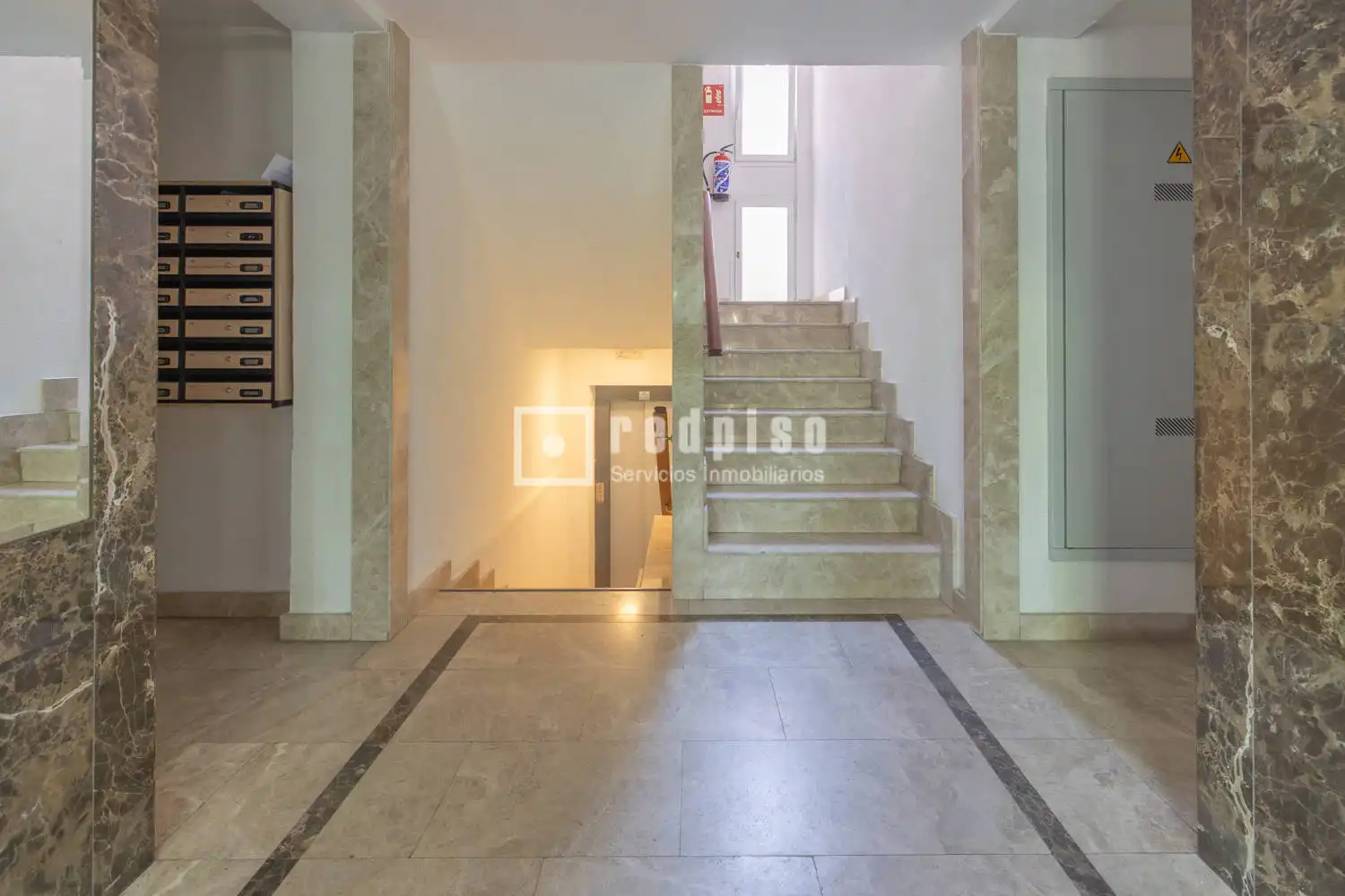Piso en venta en Madrid con Calefacción, Parquet y Terraza
