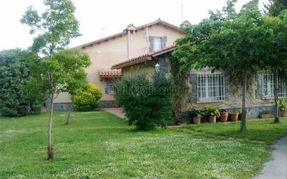 Jardí de Finca rústica en venda en Cànoves I Samalús amb Terrassa i Piscina