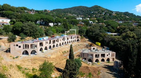 Palmeral de Cabrils 6 casas mediterráneas en más de 11.000 m de jardín arbolado con vistas al mar