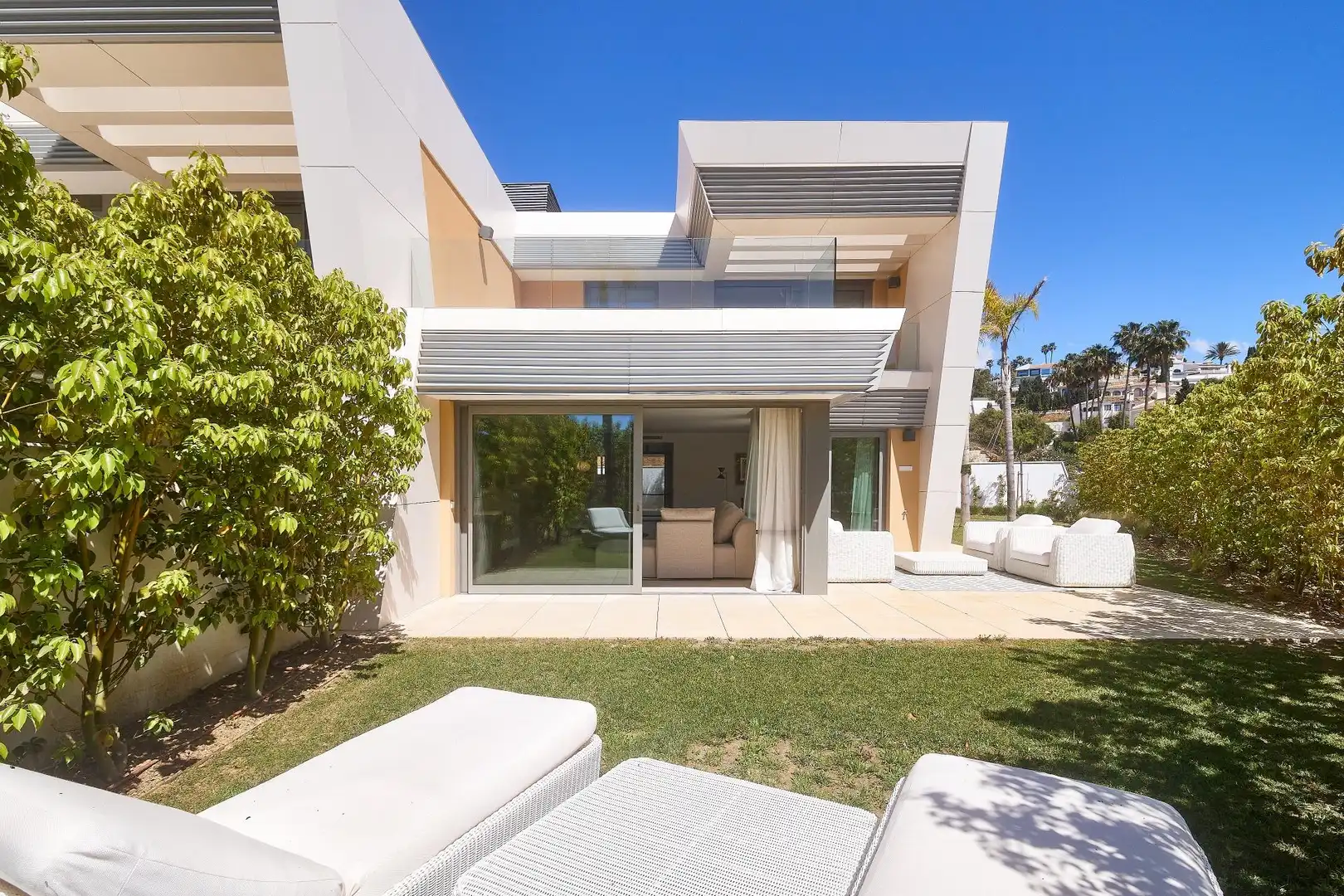 Casa adosada en venta en El Faro de Calaburra - Chaparral