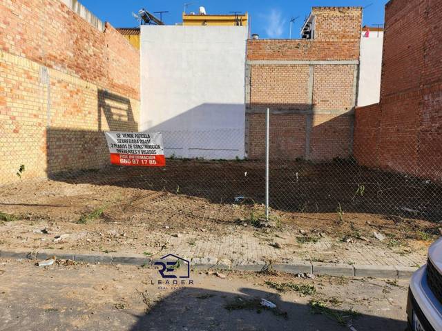Terreno residencial en Venta en Calle MIÑO, 23 en La Algaba