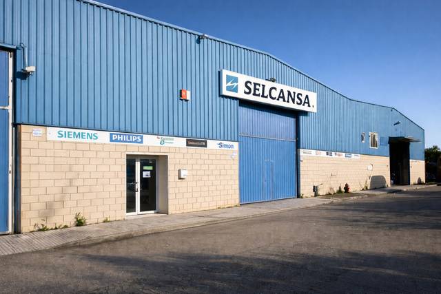 Nave industrial en Alquiler en Calle la Llanada en Cartes