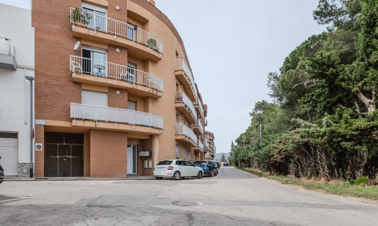 Vista exterior de Pis en venda en Roses amb Aire condicionat, Calefacció i Terrassa