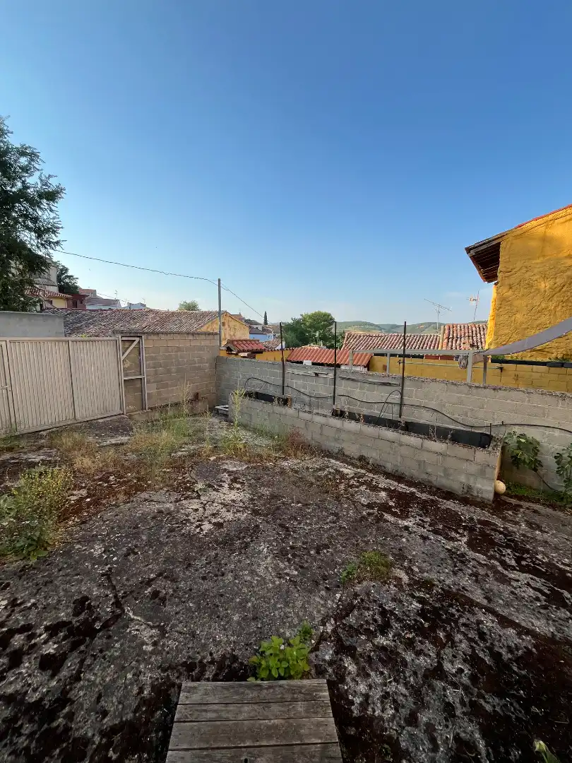Finca rústica en venda en Cogolludo amb Jardí privat, Moblat i Balcó