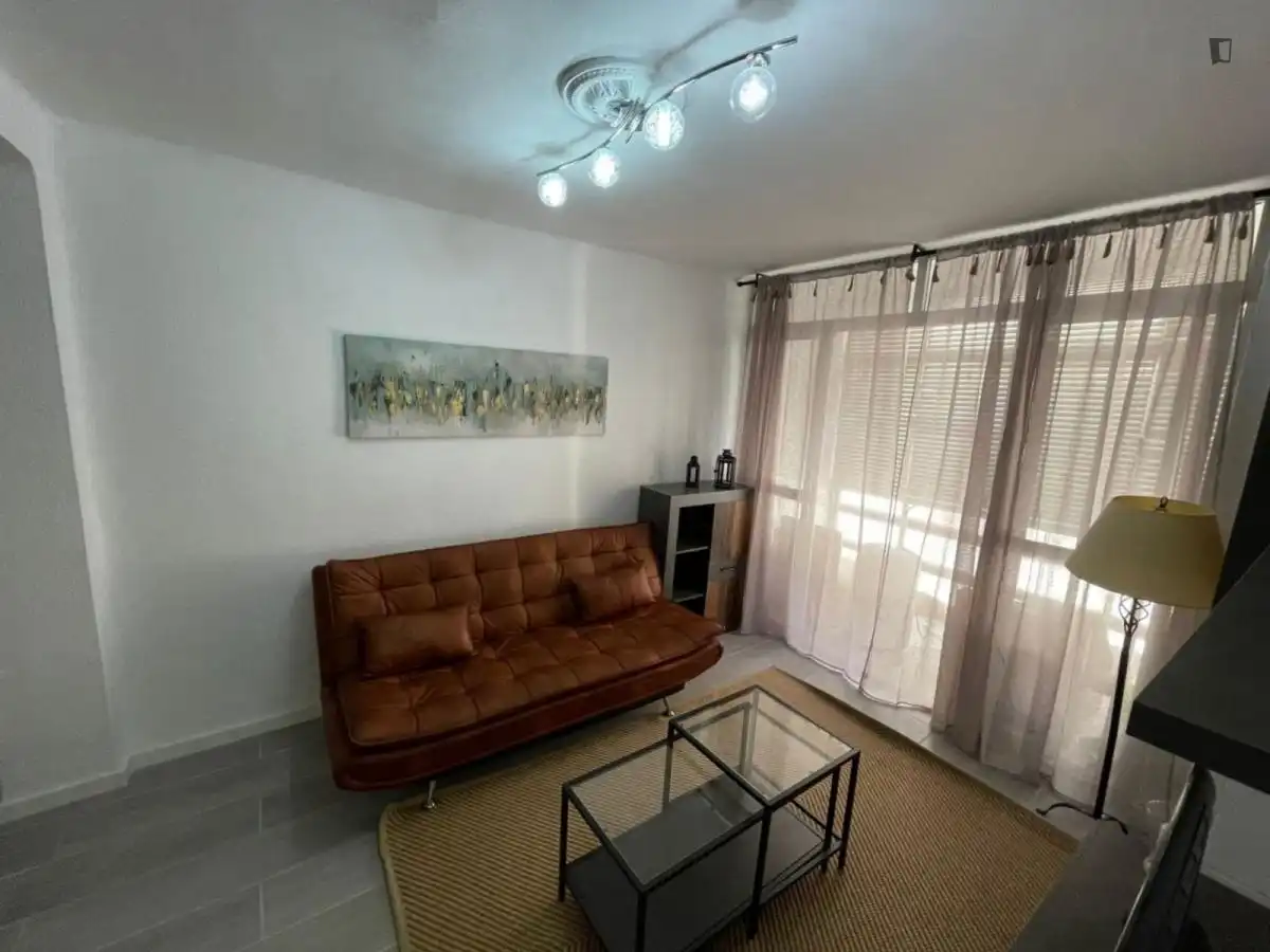 Habitación en El Molinillo - Capuchinos