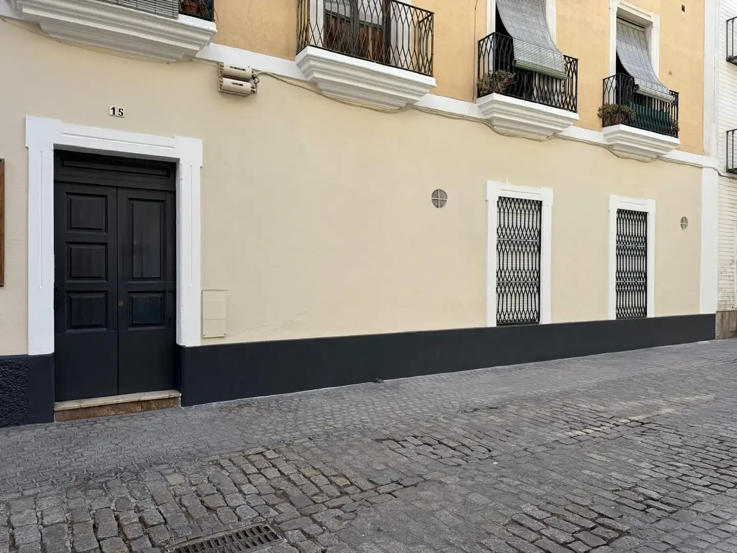 Vista exterior de Piso en venta en Sevilla con Amueblado, Horno y Lavadora