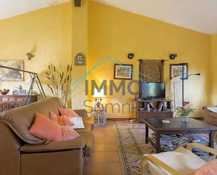 Living room of House or chalet for sale in Figueres