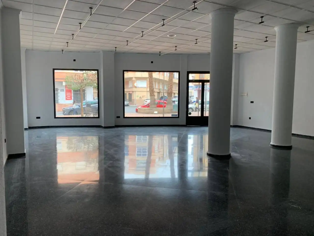 Commercial properties for sale in Calle HERMANOS PINZON, 13, Plaza de Toros - Avenida Chapí - Trinquete