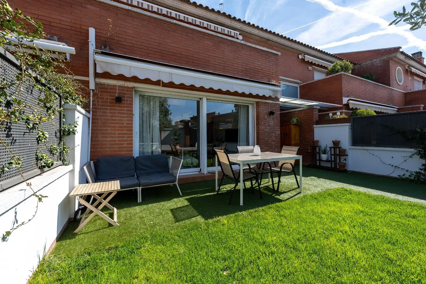 Terrassa de Casa adosada en venda en Cunit amb Aire condicionat, Calefacció i Jardí privat