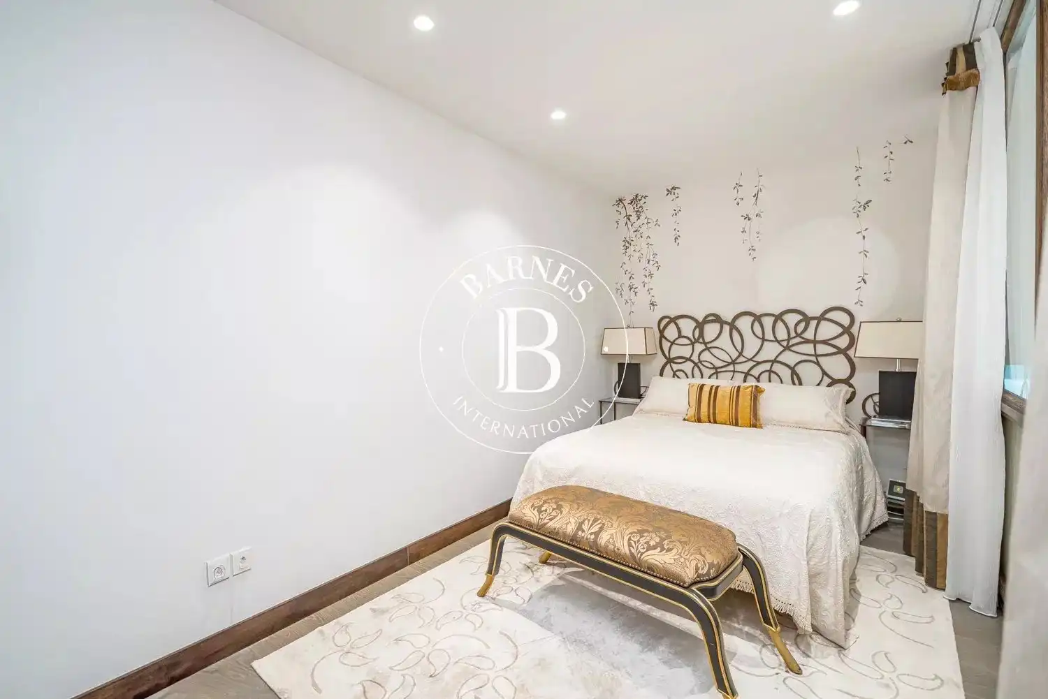 Bedroom of Flat for rent in Madrid  with Air Conditioner, Heating and Swimming Pool