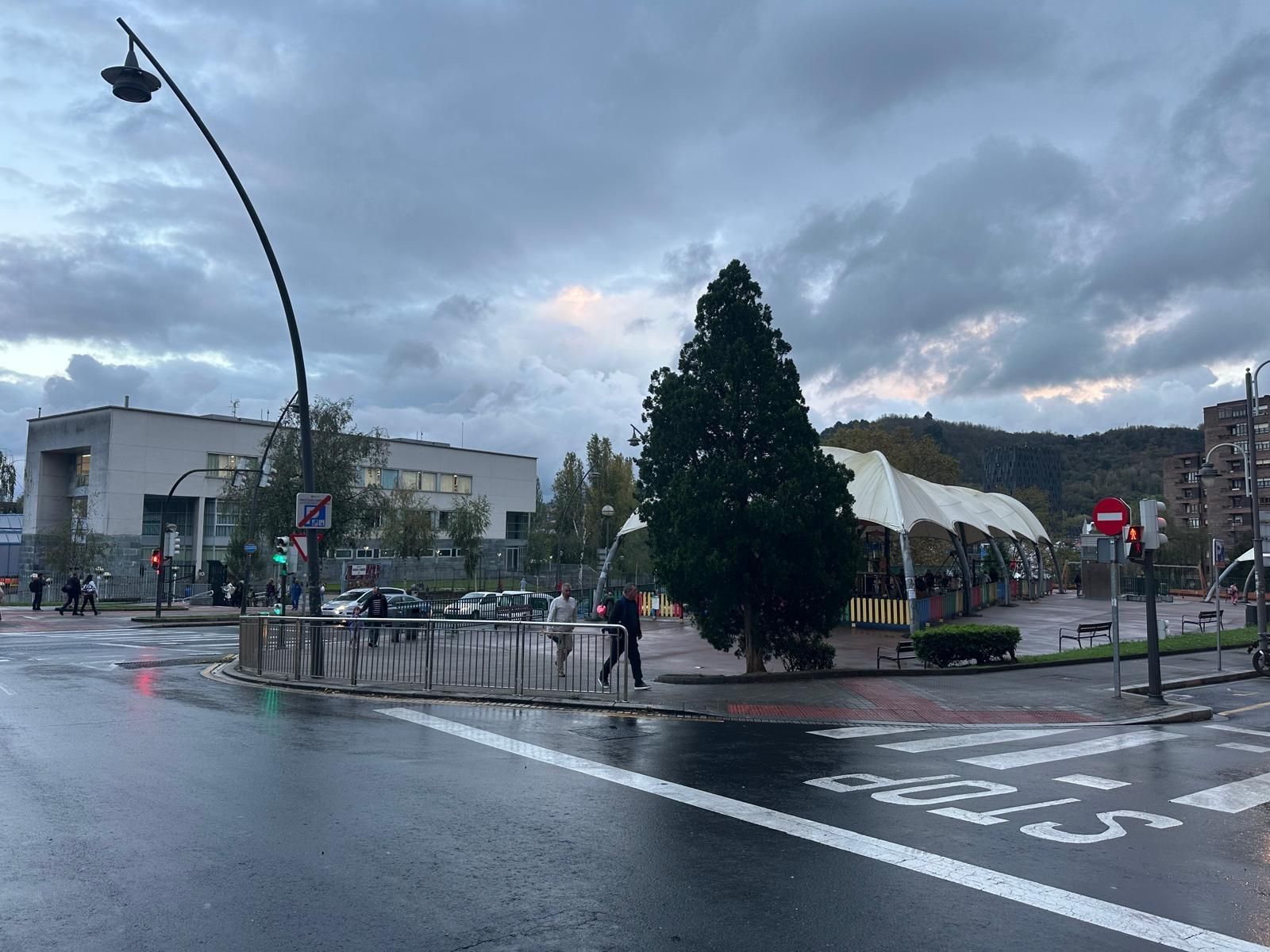 Vista exterior de Pis en venda en Bilbao 