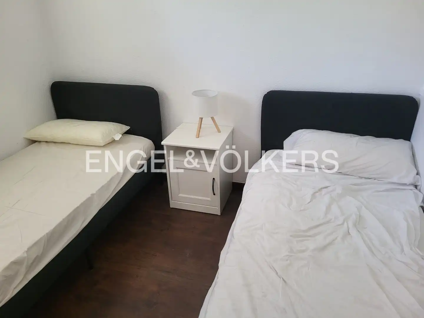 Bedroom of Flat for sale in Manresa  with Heating, Furnished and Balcony