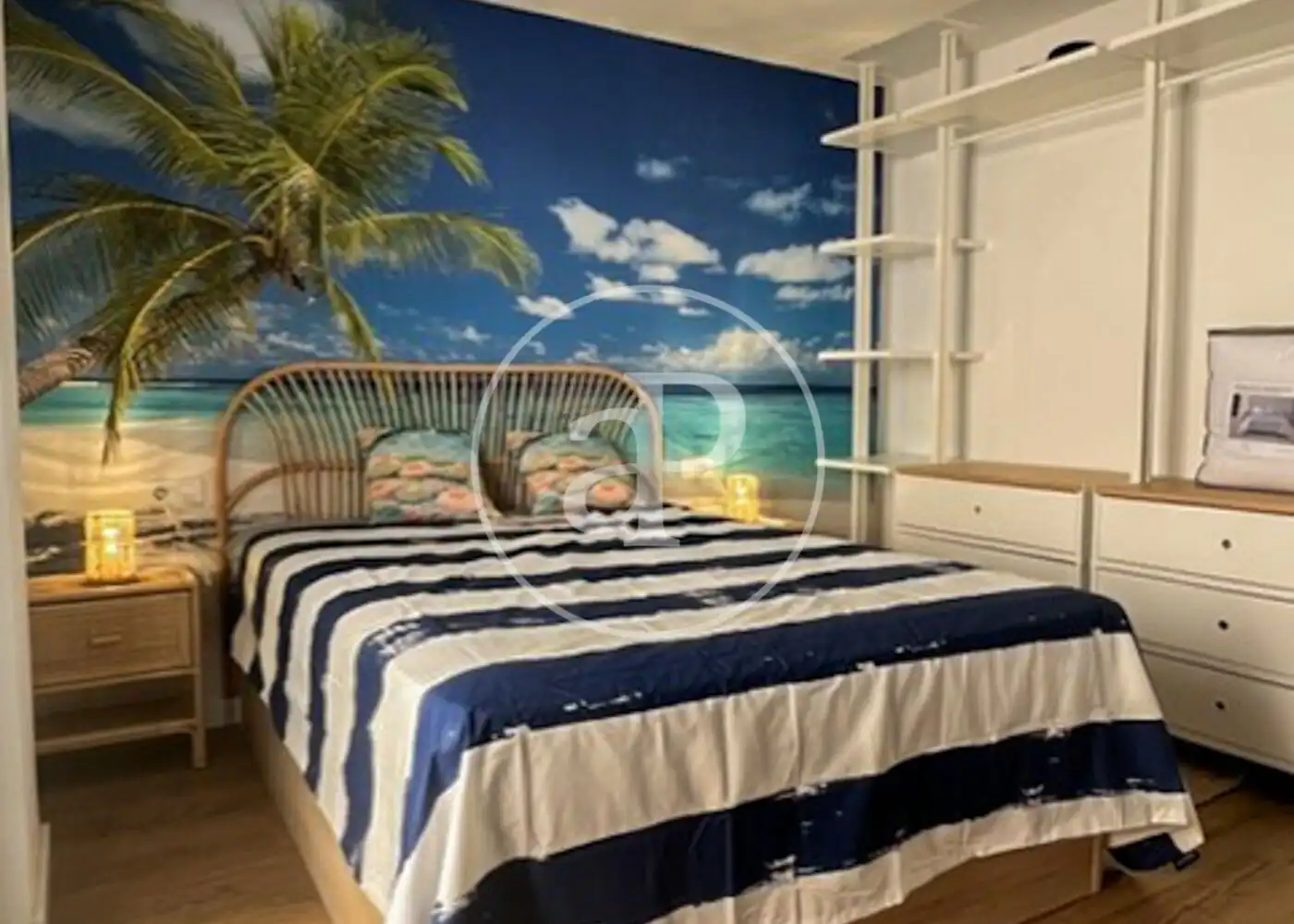 Attic for rent in Cala Major