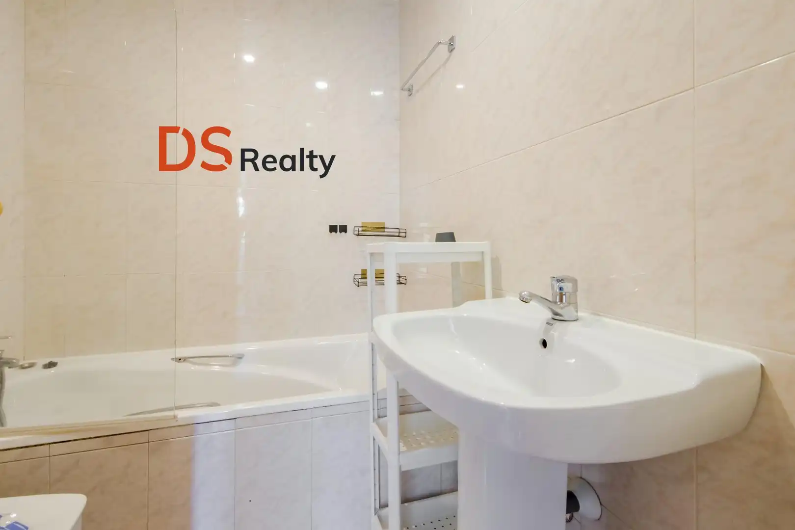Baño de Piso en venta en Pozuelo de Alarcón con Aire acondicionado, Calefacción y Terraza