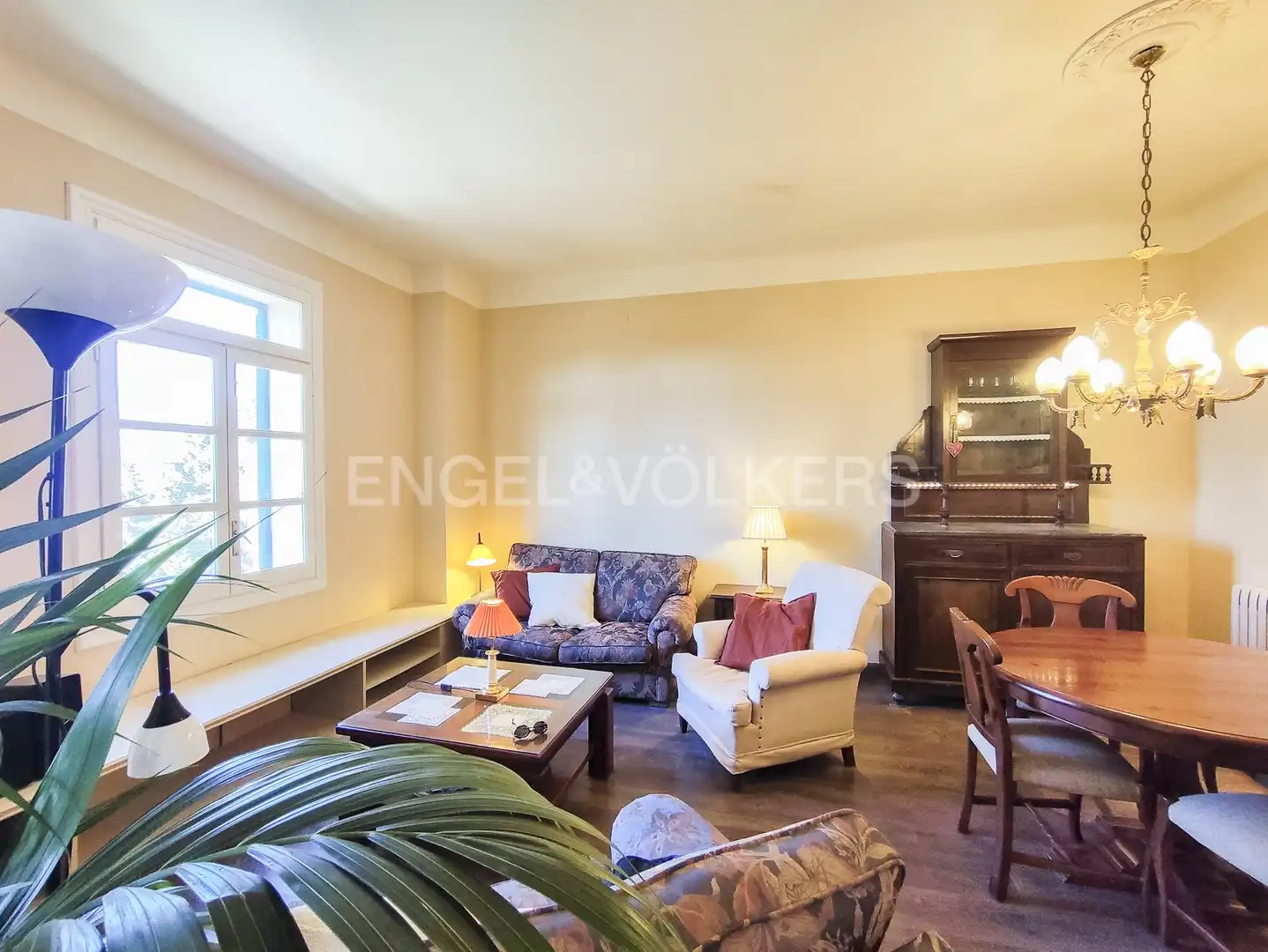 Sala d'estar de Casa o xalet de lloguer en Barcelona amb Aire condicionat, Calefacció i Jardí privat