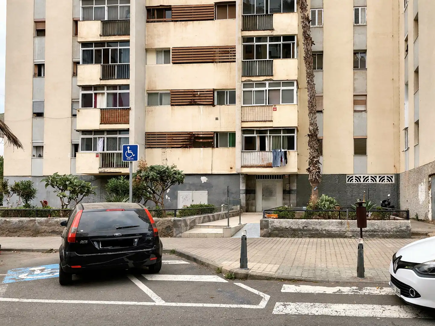 Vista exterior de Pis en venda en Las Palmas de Gran Canaria amb Terrassa