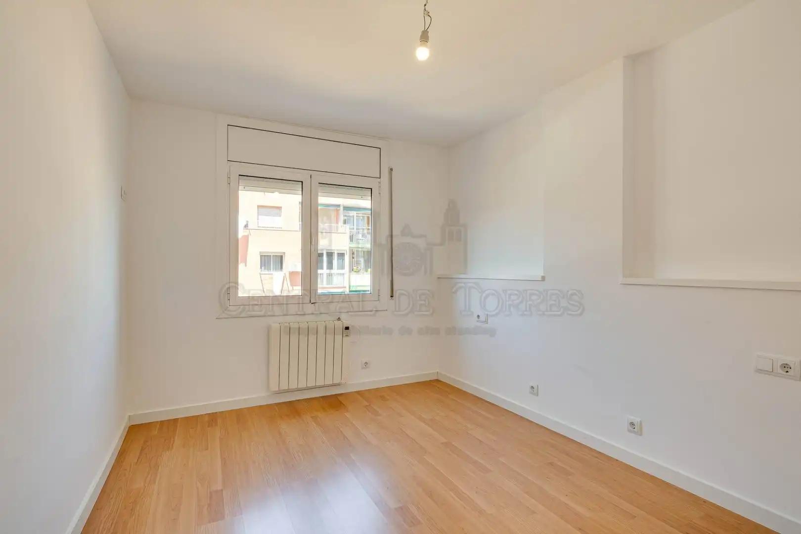 Bedroom of Flat for sale in Sant Cugat del Vallès  with Heating, Parquet flooring and Terrace