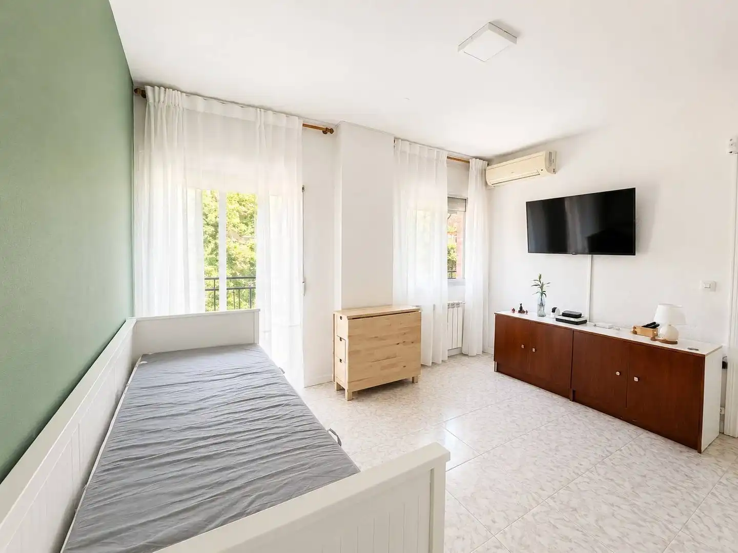 Habitación de Piso en venta en San Sebastián de los Reyes con Calefacción y Terraza