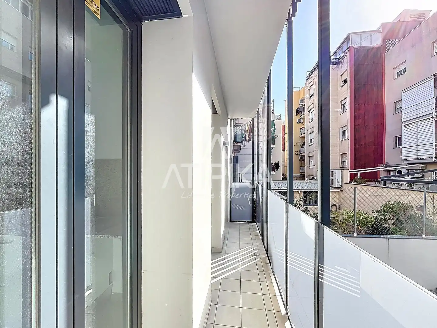 Balcony of Flat for sale in L'Hospitalet de Llobregat  with Heating, Parquet flooring and Terrace
