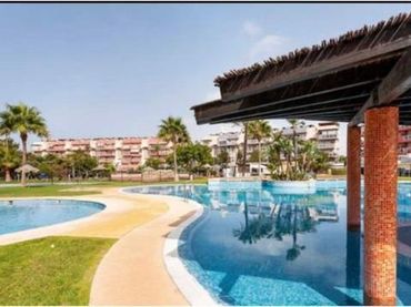 Appartamento con piscina in vendita a Almerimar