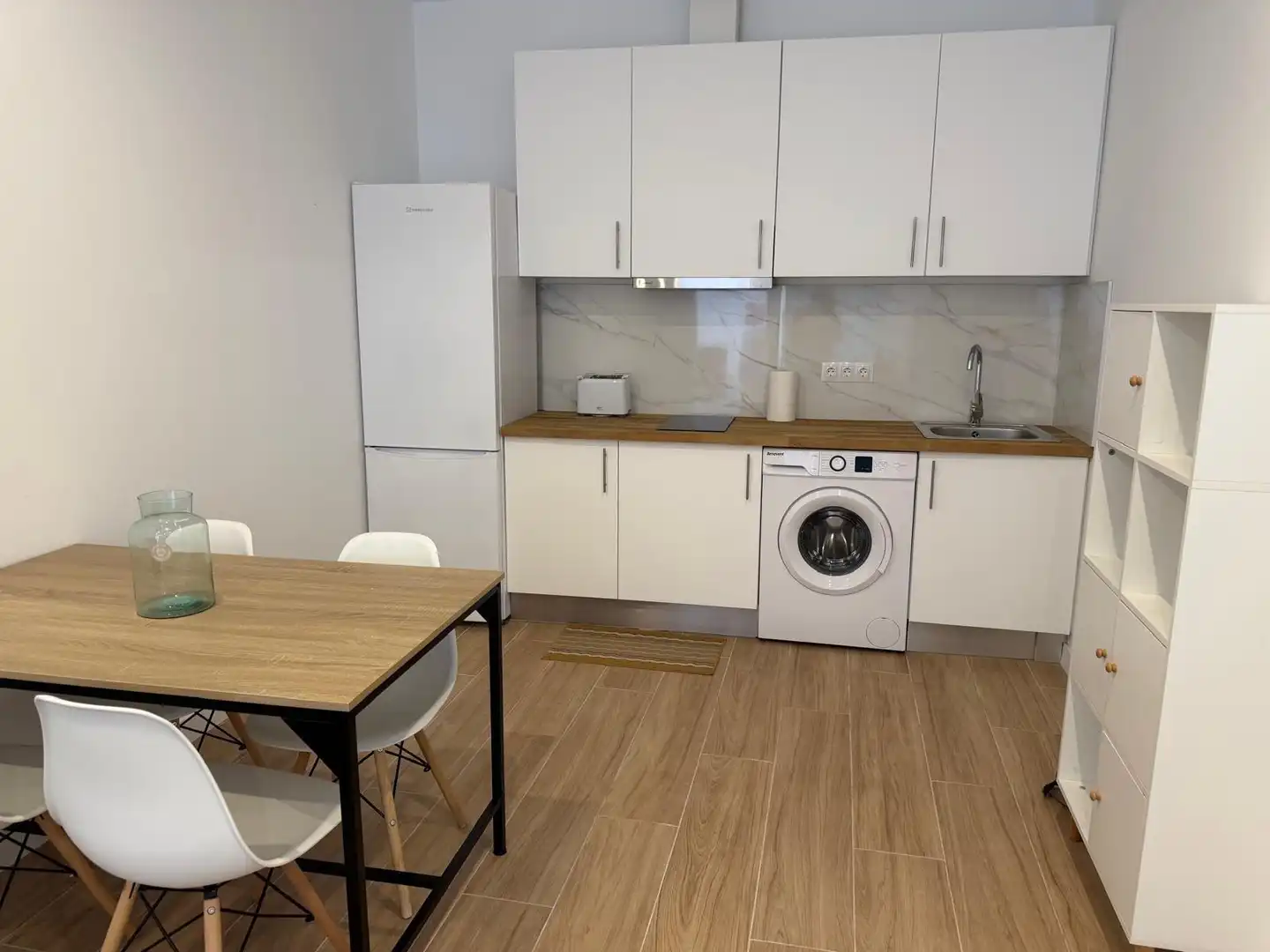Cocina de Apartamento de alquiler en Torremolinos con Aire acondicionado, Calefacción y Amueblado