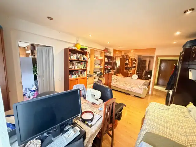 Wohnung zum Verkauf in Coslada mit Klimaanlage, Heizung und Terrasse