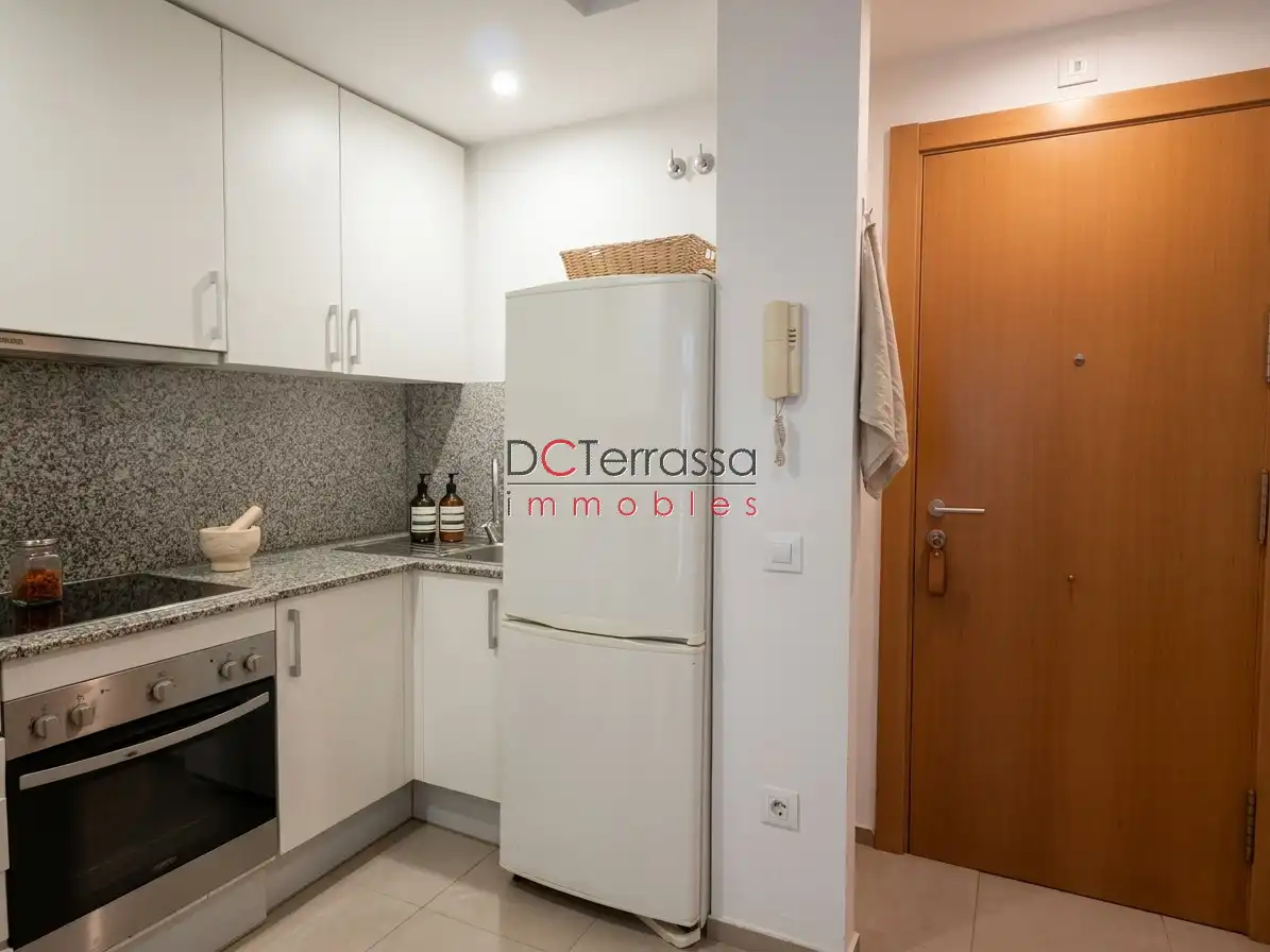 Flat with lift for sale in Centre, imagen 3
