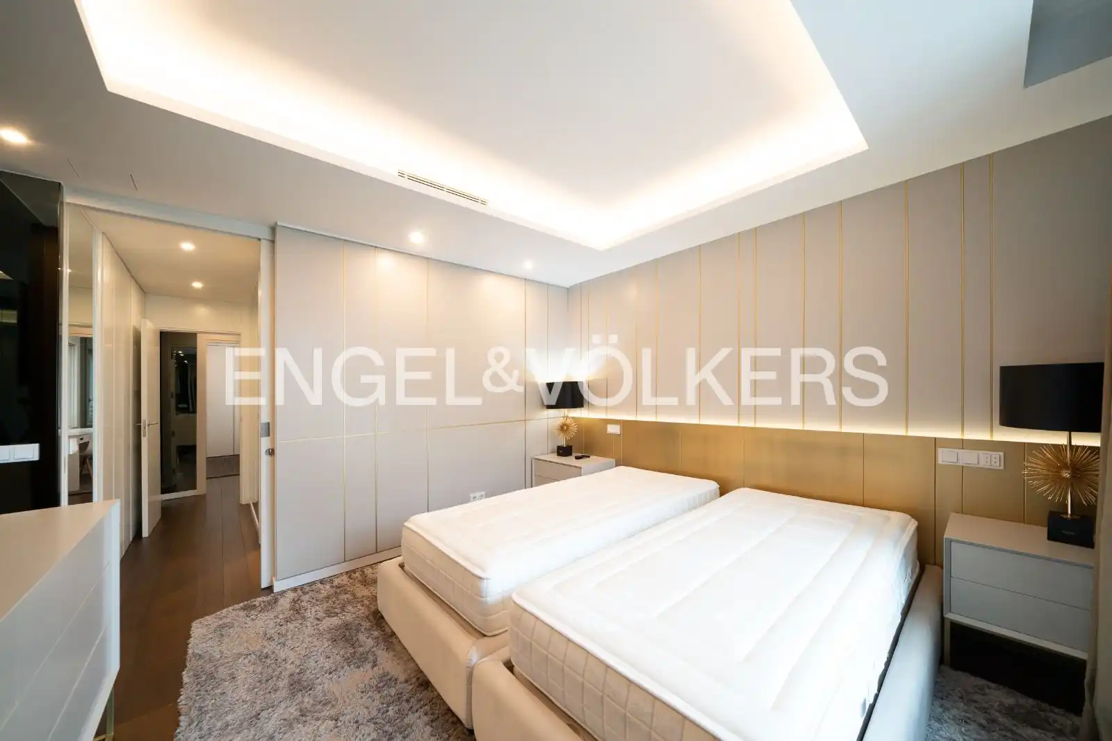 Bedroom of Flat for rent in Madrid  with Air Conditioner, Heating and Swimming Pool