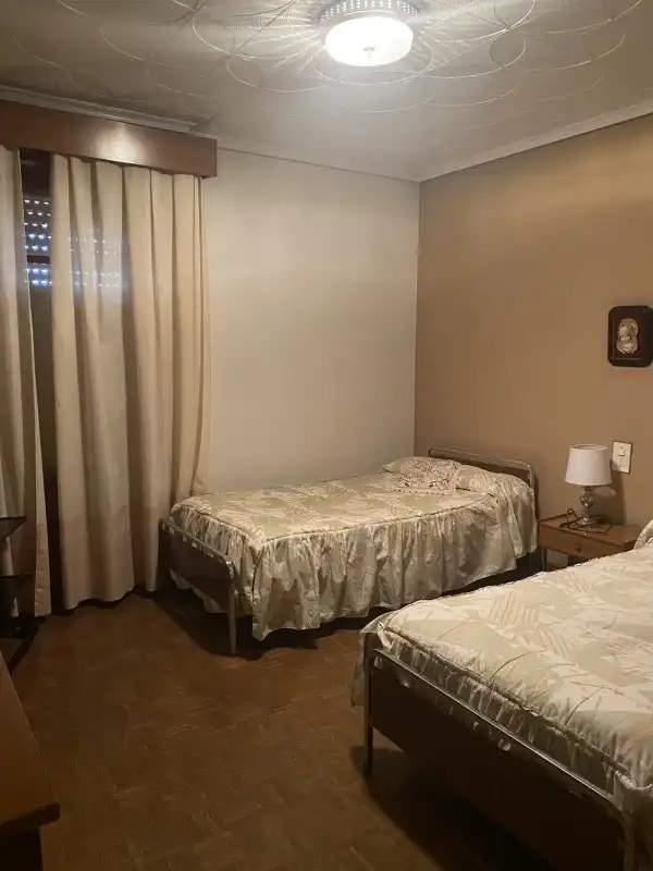 Habitación de Piso en venta en Lucena con Balcón y Internet