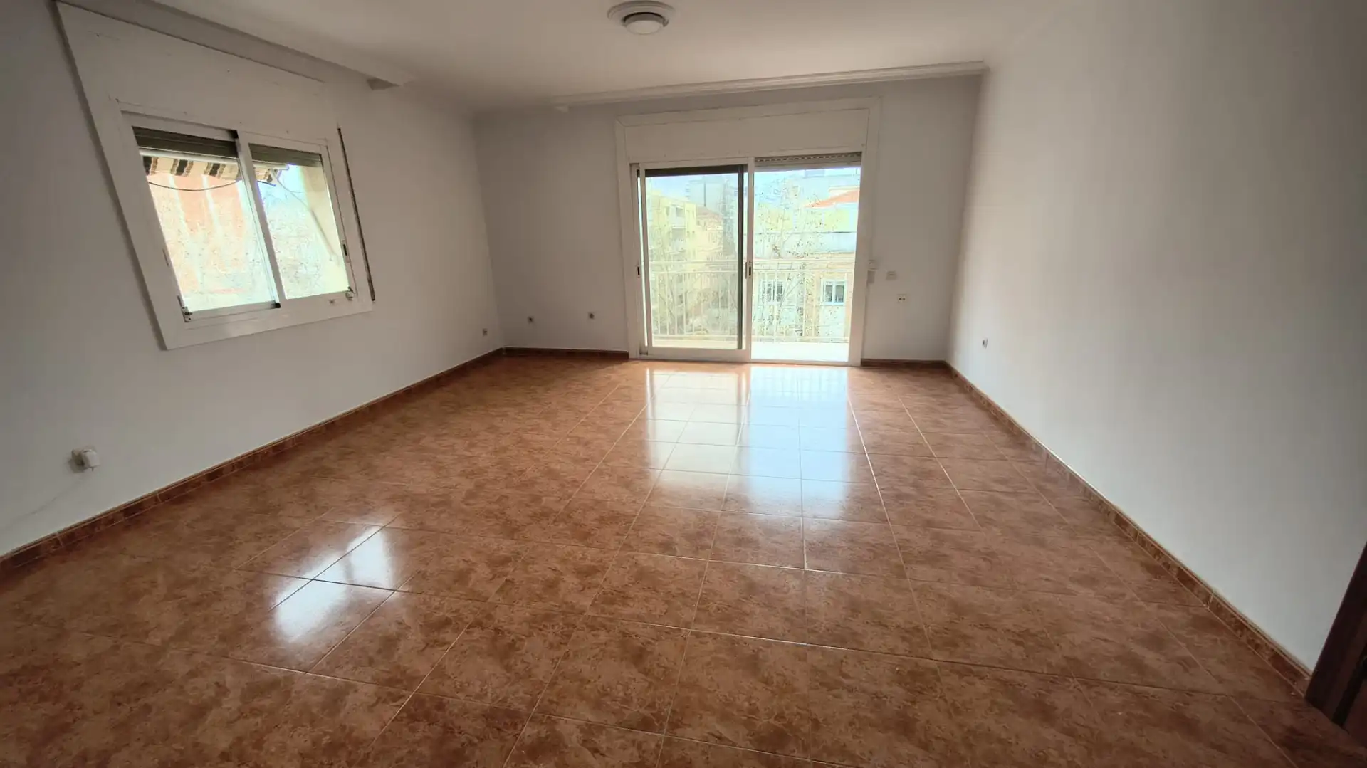 Sala de estar de Piso en venta en Vilanova i la Geltrú con Aire acondicionado y Calefacción