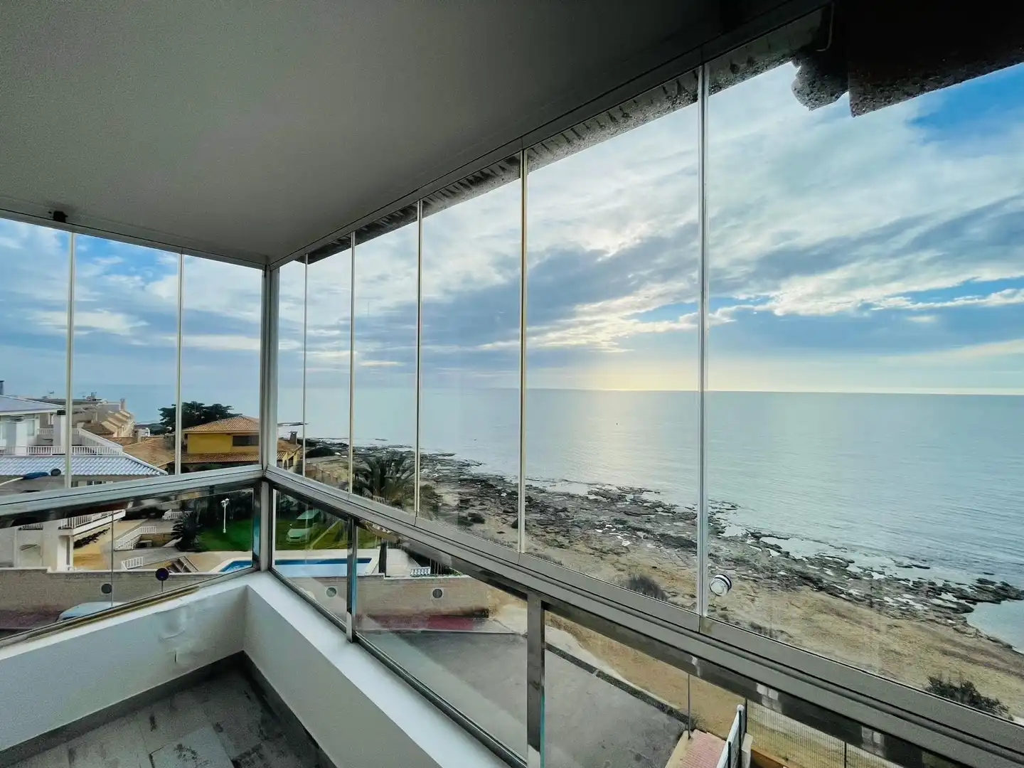 Terrassa de Apartament de lloguer en Torrevieja amb Calefacció, Terrassa i Piscina
