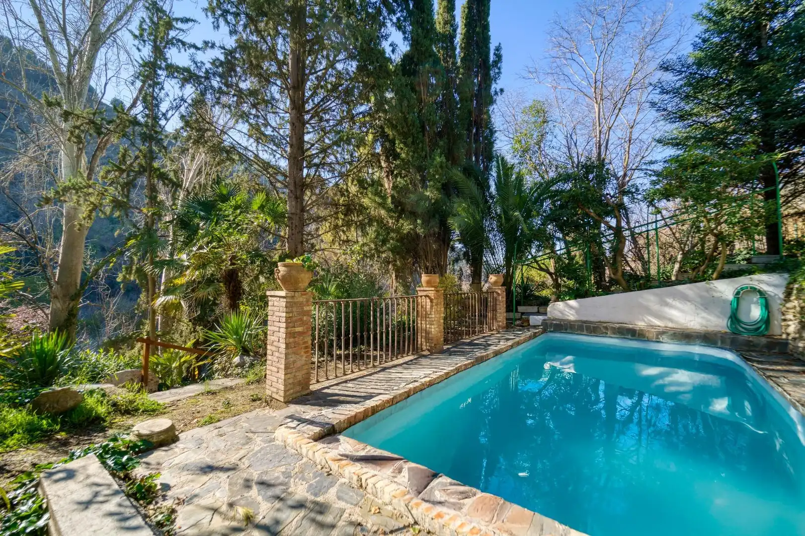 Piscina de Casa o chalet en venta en Granada con Aire acondicionado, Calefacción y Jardín privado