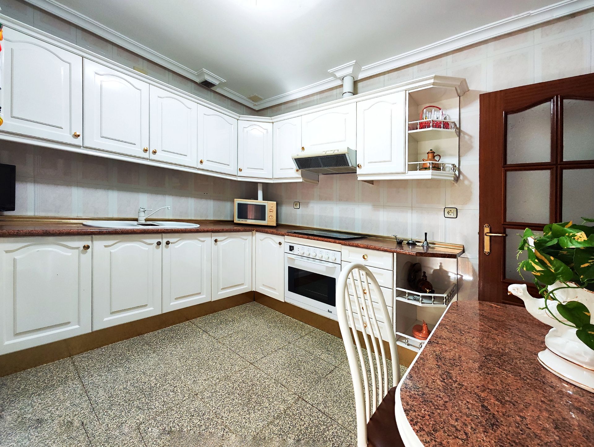 Cocina de Casa o chalet en venta en Argamasilla de Calatrava con Aire acondicionado, Calefacción y Terraza