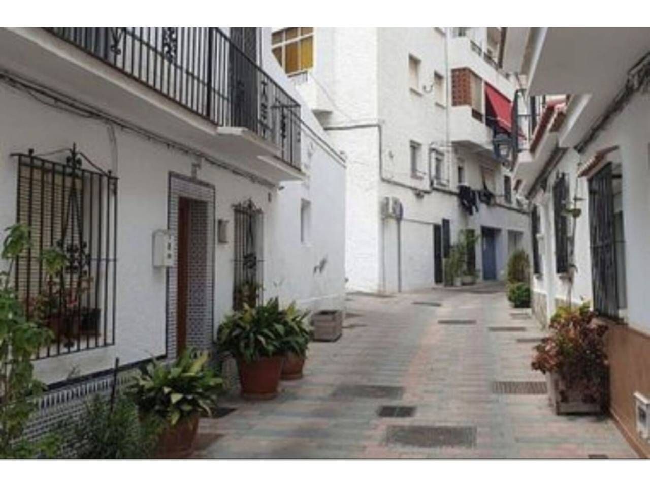 Exterior view of Flat for sale in Marbella  with Furnished