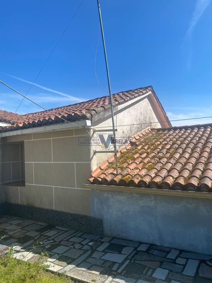 Vista exterior de Casa o xalet en venda en Xunqueira de Espadanedo amb Jardí privat