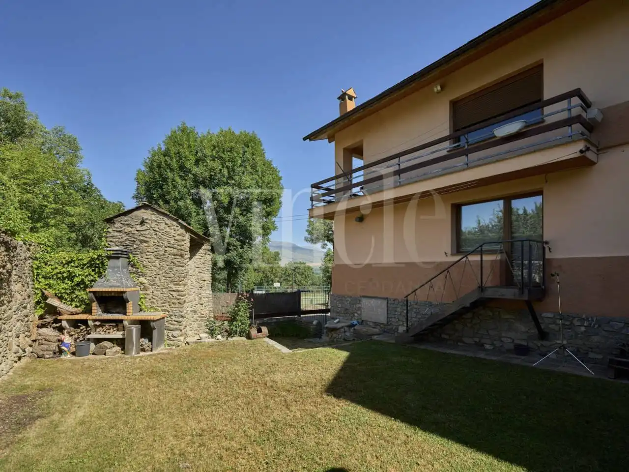 Jardí de Casa o xalet en venda en Fontanals de Cerdanya amb Calefacció, Jardí privat i Parquet