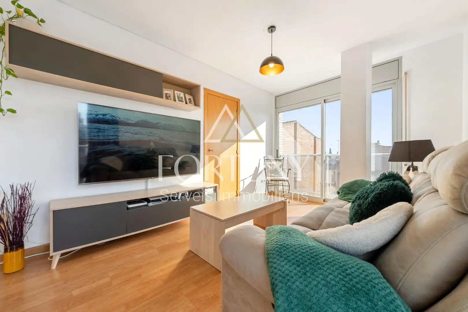 Sala de estar de Piso en venta en La Pobla de Mafumet con Aire acondicionado y Calefacción