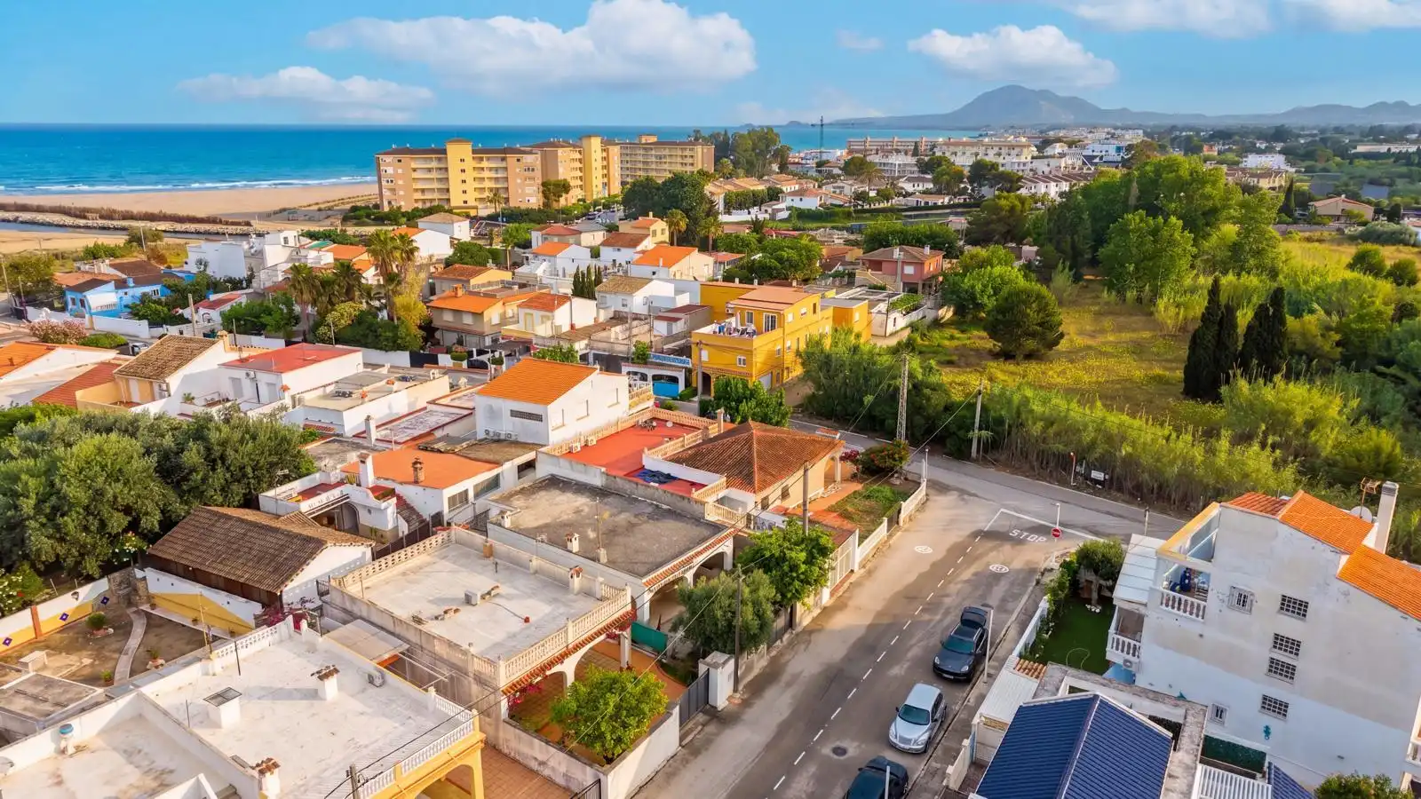 Exterior view of Houses for sale in Oliva  with Terrace and Furnished