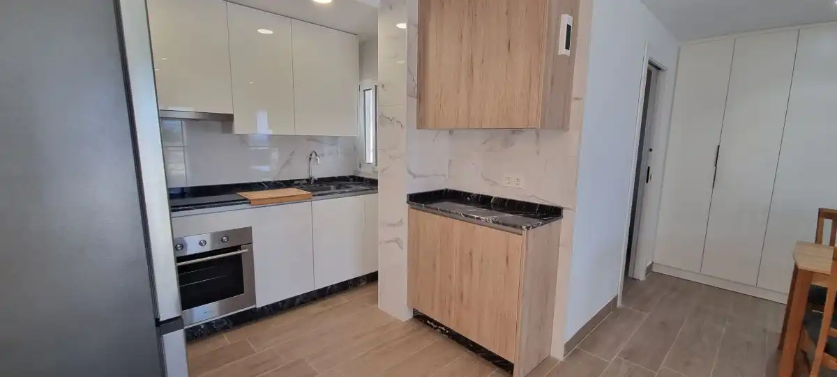 Cocina de Apartamento de alquiler en Águilas con Terraza