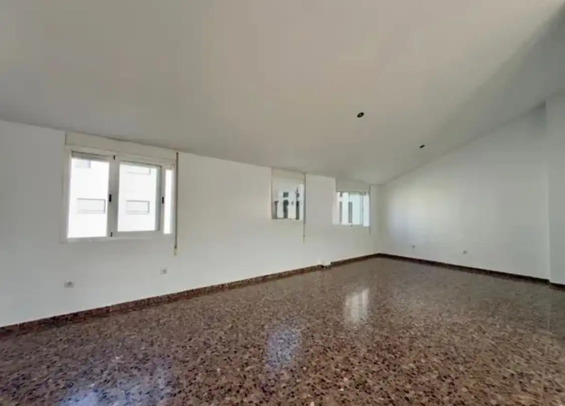 Vista exterior de Casa o xalet en venda en Badajoz amb Aire condicionat, Jardí privat i Terrassa