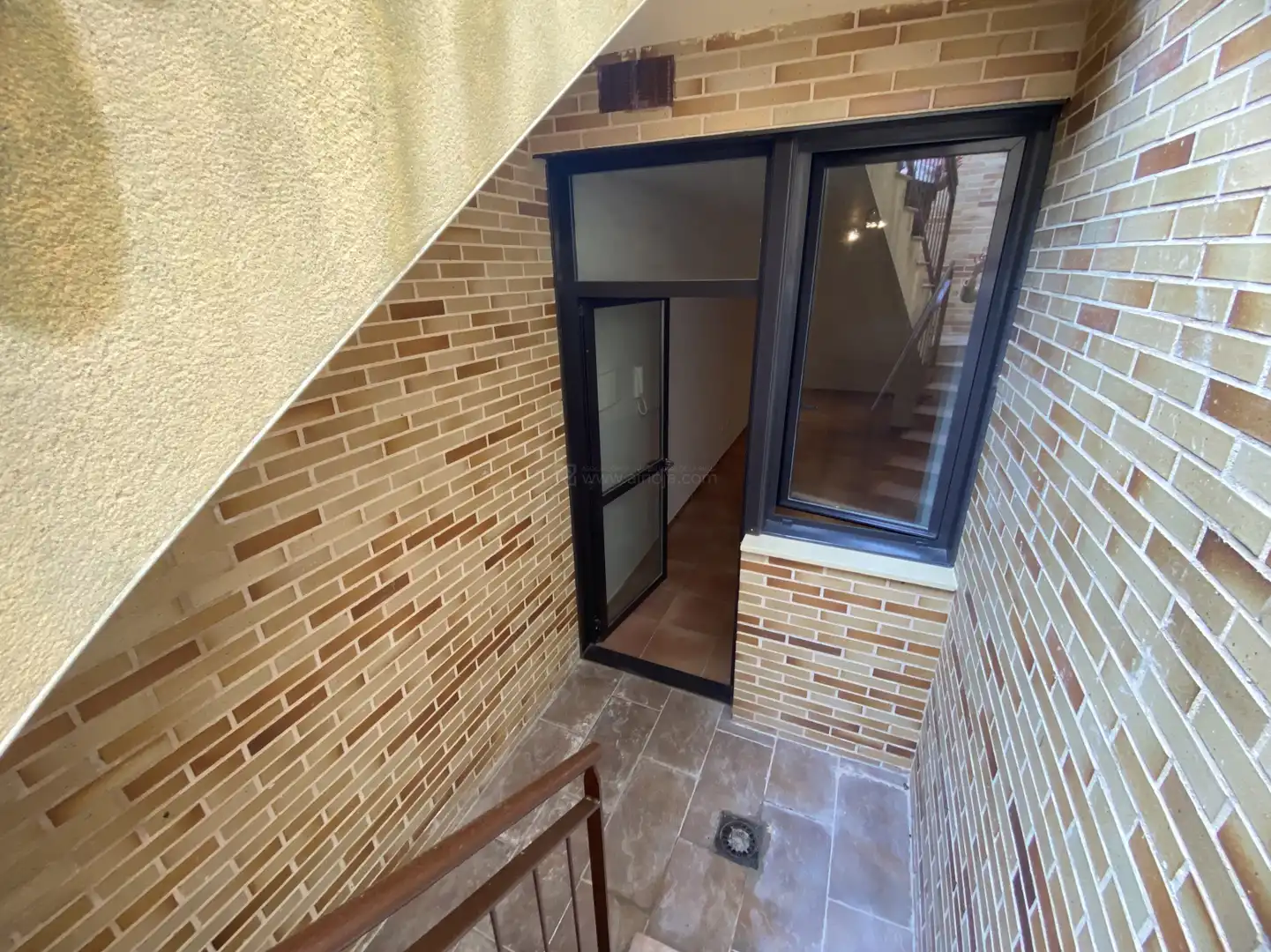 Terraza de Piso en venta en Lardero con Calefacción, Jardín privado y Parquet
